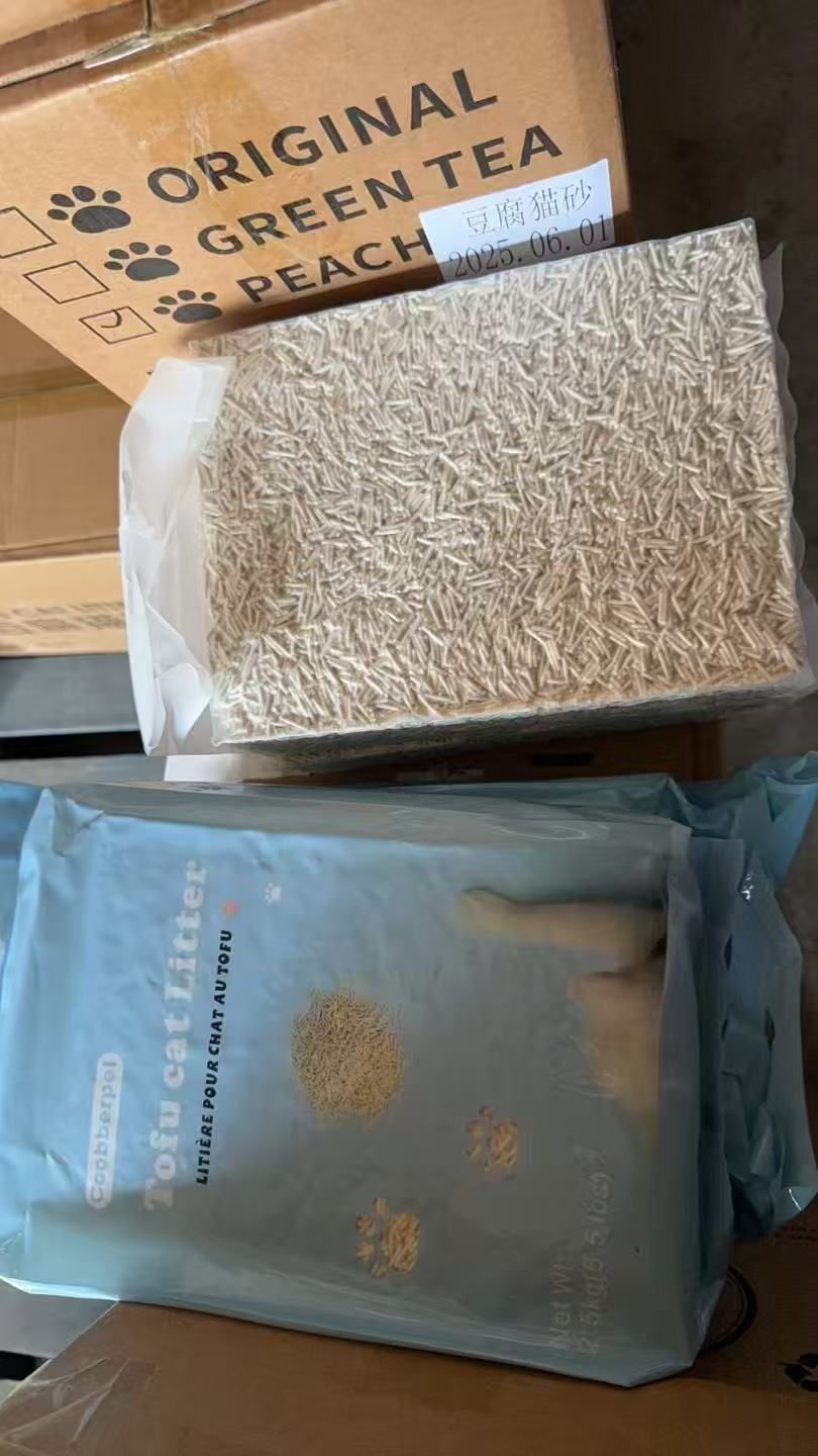 Tofu litter pellets and branded packaging reference